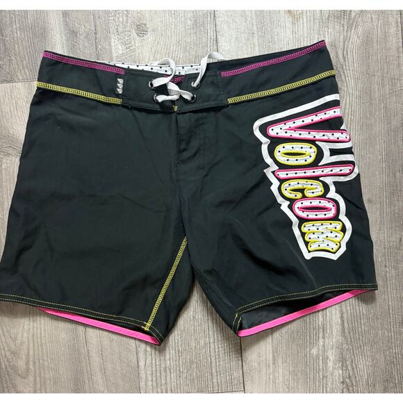 Y 2K Volcom Miss Mod Board Shorts size 9 - Picture 1 of 3
